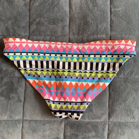 Bikini PUSH-UP Swim Suit - Picture 3 of 9